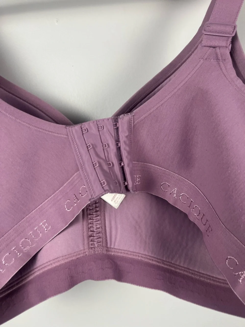 Cacique bra lightly